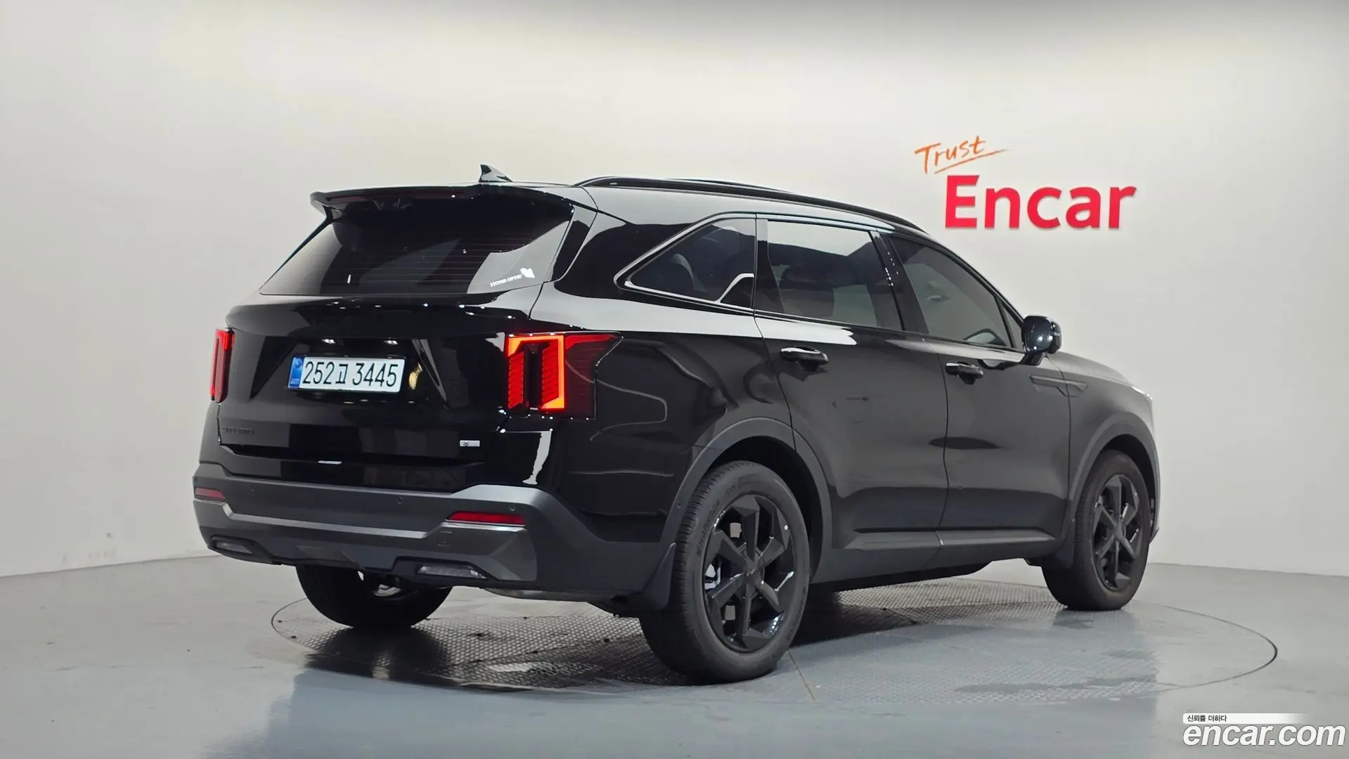 Main__Slider__Photo:Sorento Kia 2025.8-1