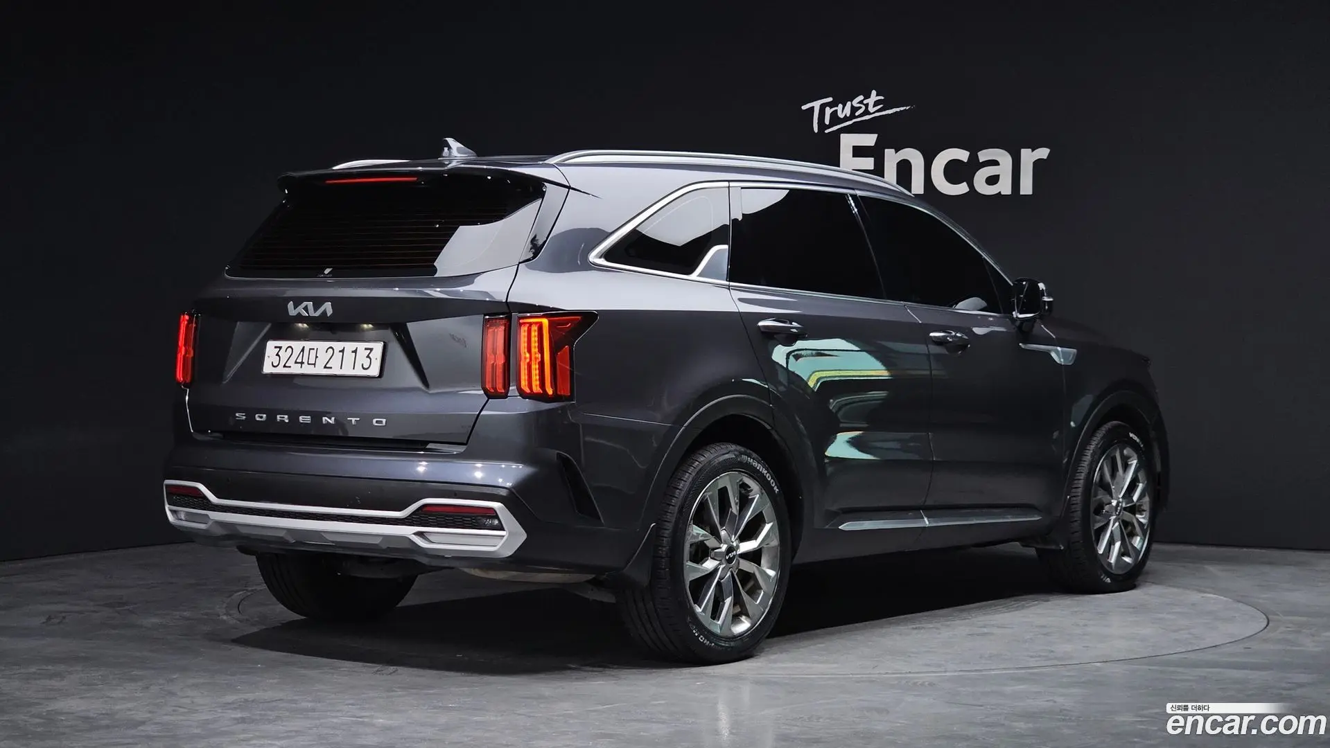 Main__Slider__Photo:Sorento Kia 2021.10-1