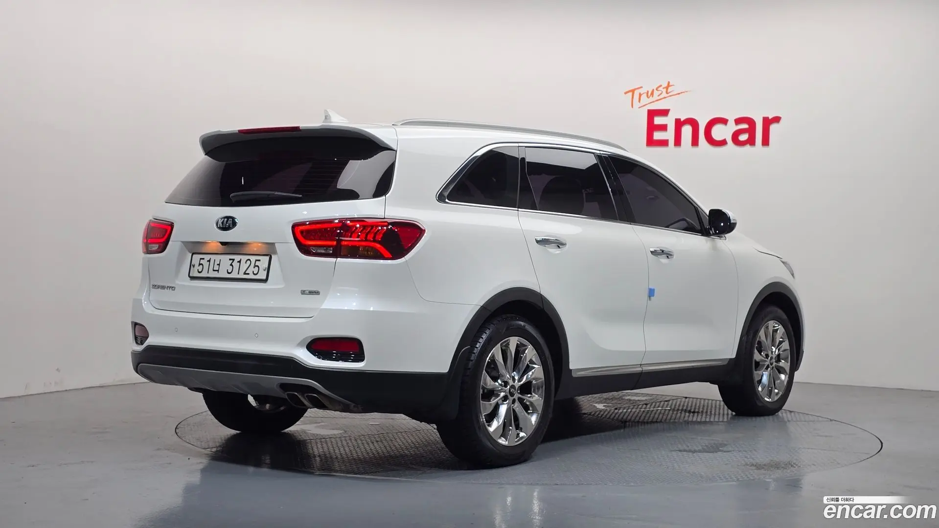 Main__Slider__Photo:Sorento Kia 2017.10-1