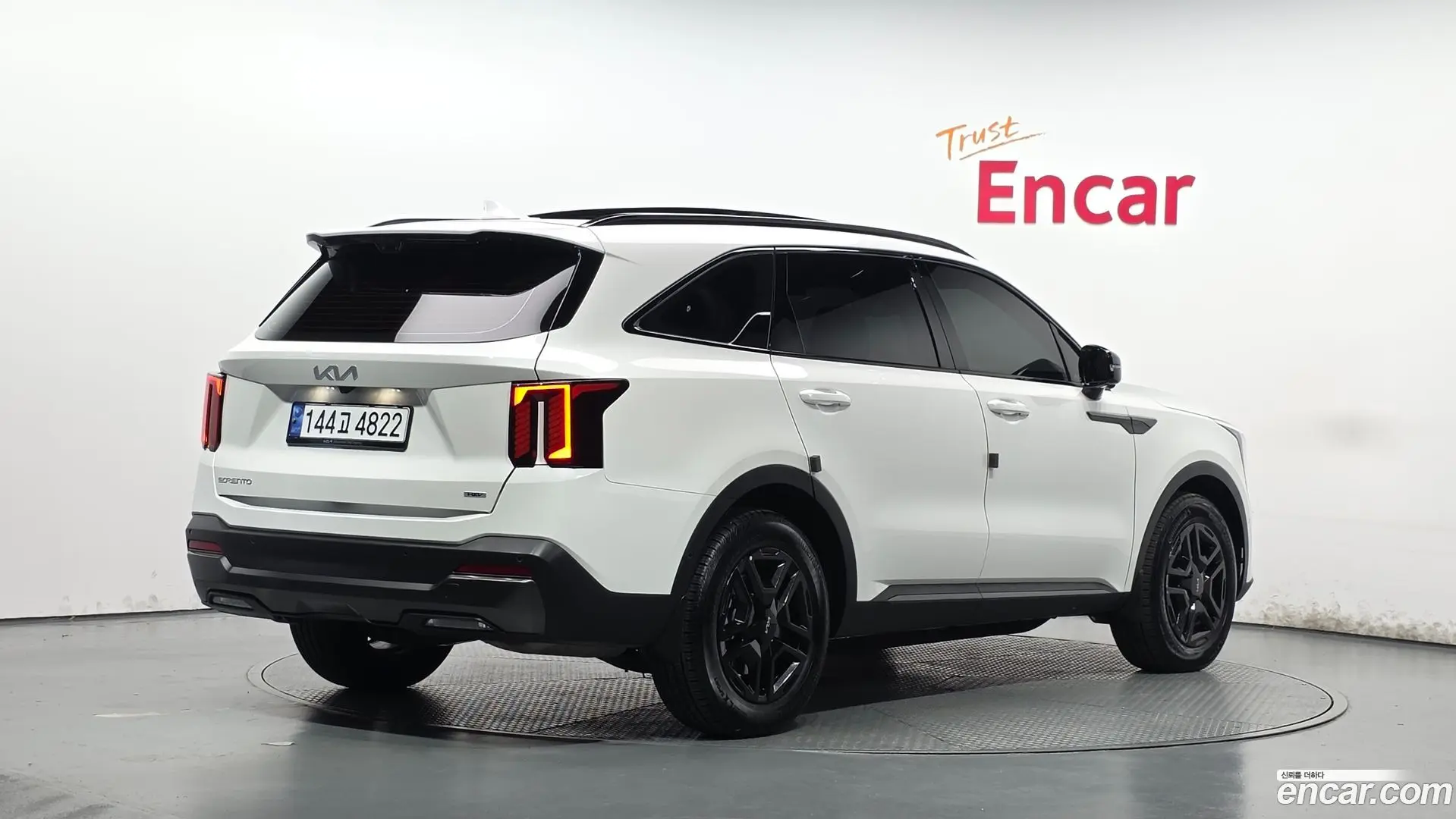 Main__Slider__Photo:Sorento Kia 2024.9-1
