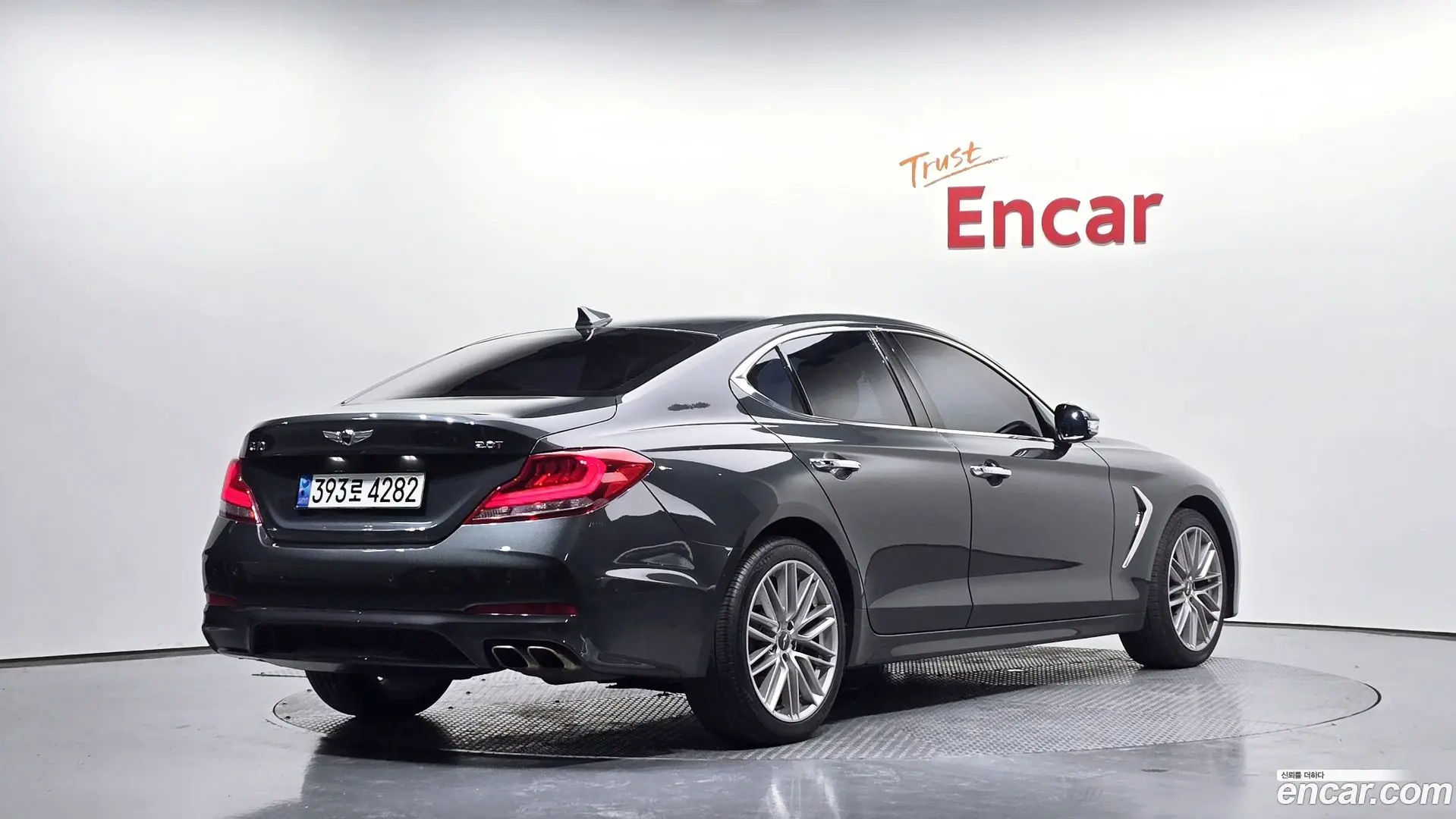 Main__Slider__Photo:G70 Genesis 2019.1-1