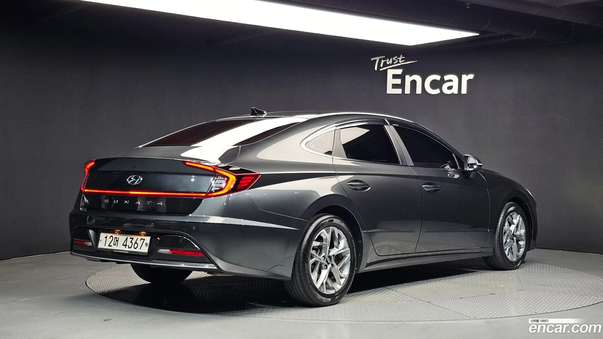 Main__Slider__Photo:Sonata Hyundai 2019.4-1