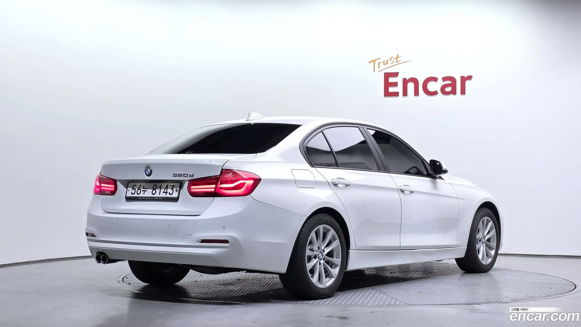 Main__Slider__Photo:3-Series BMW 2018.11-1