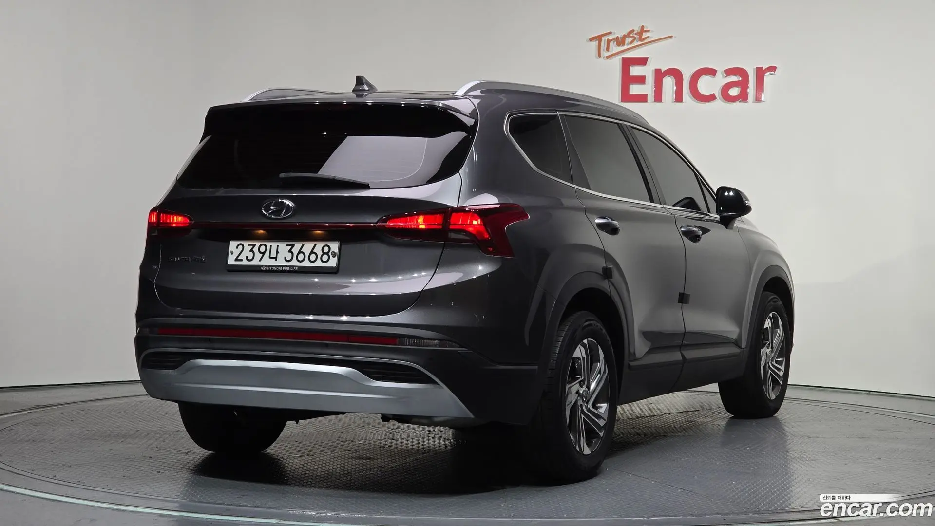 Main__Slider__Photo:Santafe Hyundai 2020.6-1