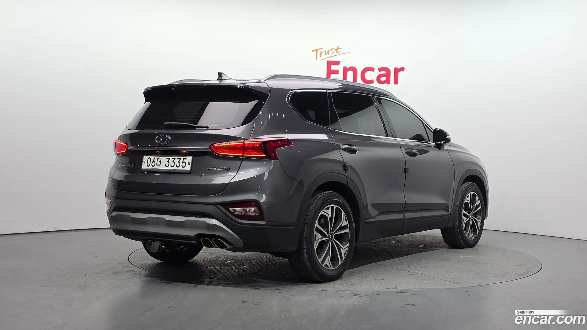 Main__Slider__Photo:Santafe Hyundai 2019.0-1
