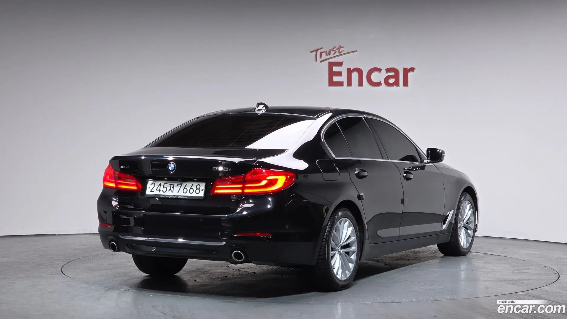 Main__Slider__Photo:5-Series BMW 2019.11-1