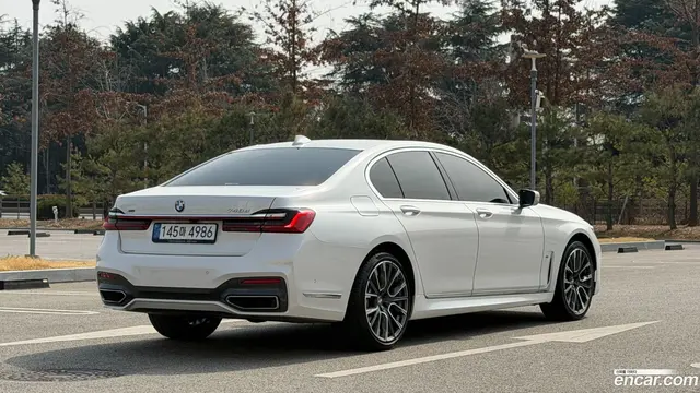 Main__Slider__Photo:7-Series BMW 2021.4-1