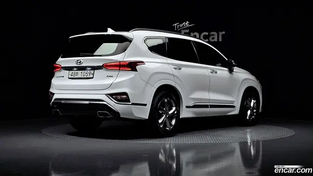 Main__Slider__Photo:Santafe Hyundai 2019.1-1