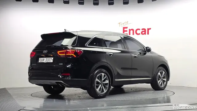 Main__Slider__Photo:Sorento Kia 2018.6-1