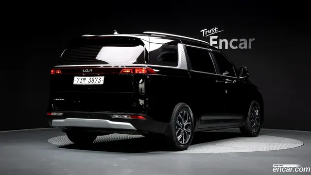 Main__Slider__Photo:Canival Kia 2021.7-1