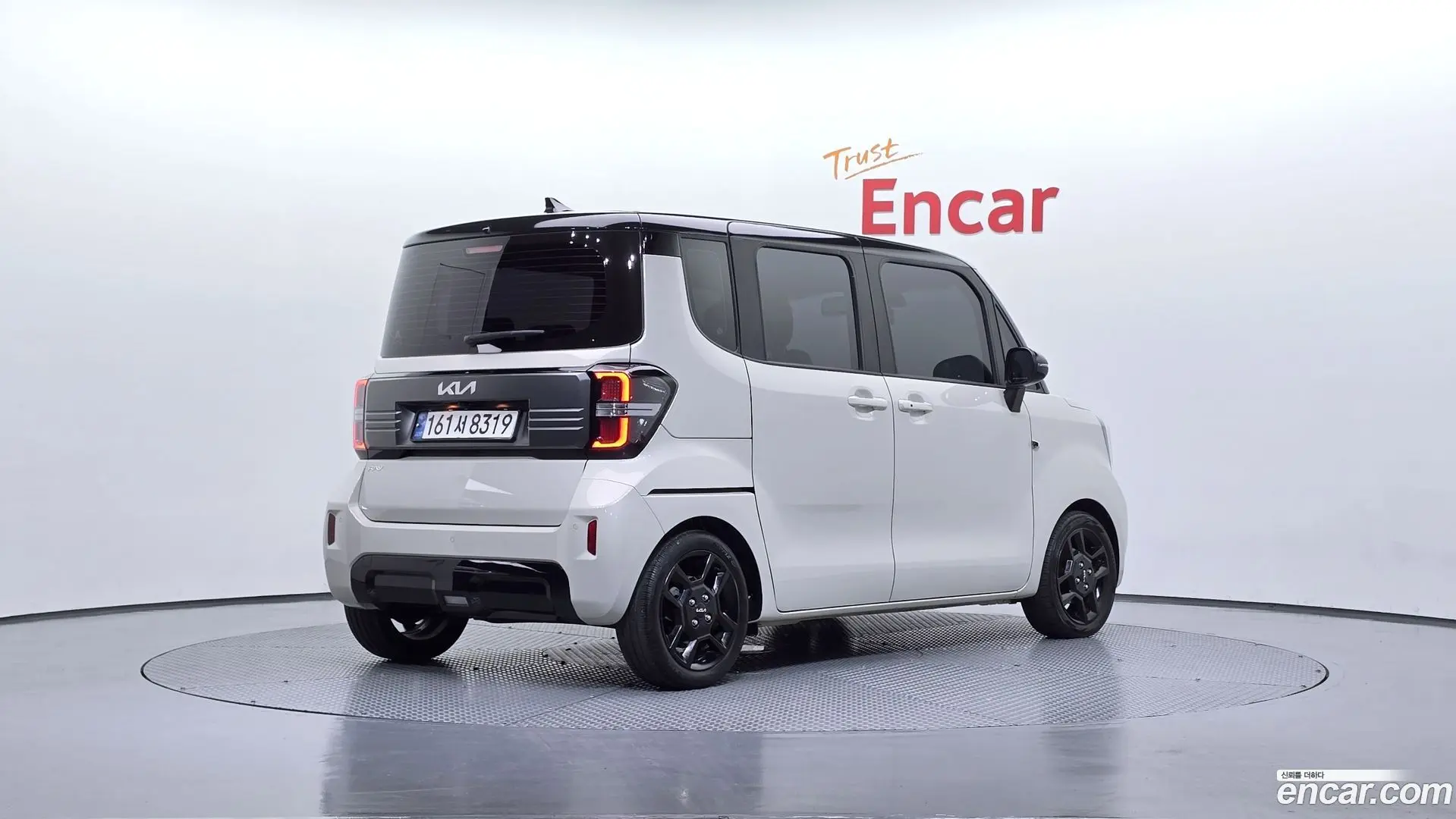 Main__Slider__Photo:RAY Kia 2023.10-1