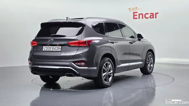 Main__Slider__Photo:Santafe Hyundai 2019.8-1