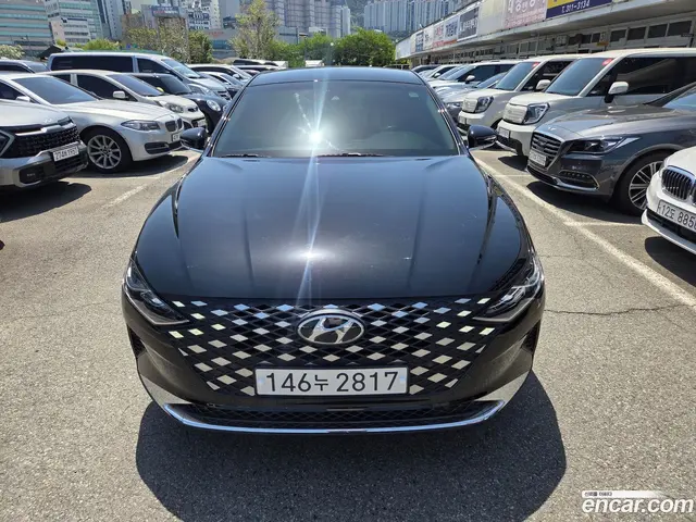 Main__Slider__Photo:Grandeur Hyundai 2021.2-1