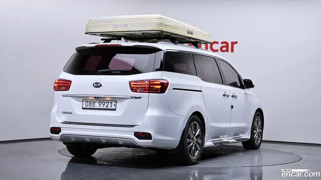 Main__Slider__Photo:Canival Kia 2018.6-1