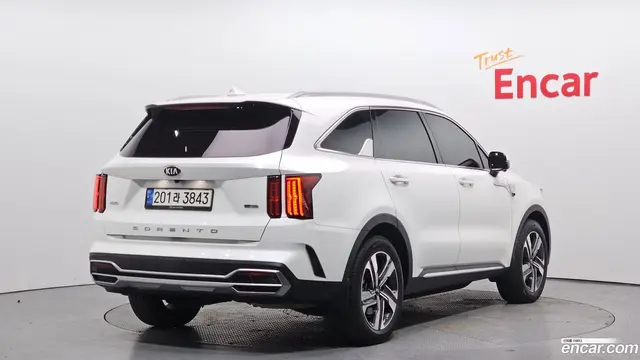 Main__Slider__Photo:Sorento Kia 2021.5-1