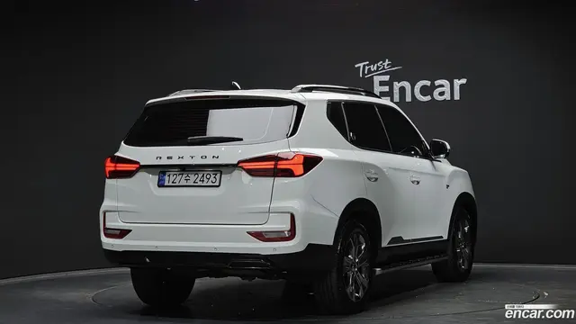 Main__Slider__Photo:Rexton KG Mobility 2022.8-1