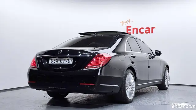 Main__Slider__Photo:S-Class Mercedes-Benz 2016.7-1
