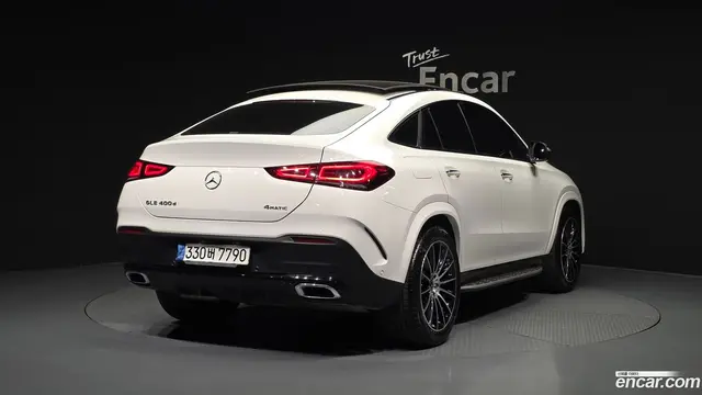 Main__Slider__Photo:GLE-Class Mercedes-Benz 2022.6-1