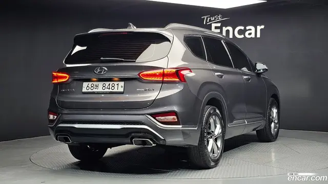 Main__Slider__Photo:Santafe Hyundai 2019.2-1
