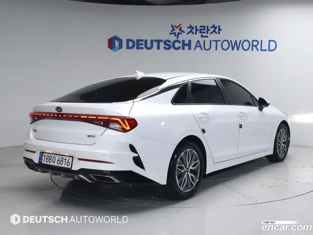 Main__Slider__Photo:K5 Kia 2021.3-1