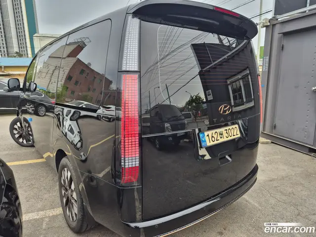 Main__Slider__Photo:Staria Hyundai 2023.3-1