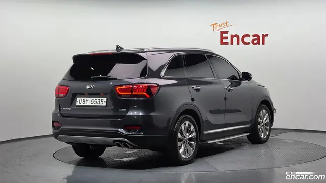 Main__Slider__Photo:Sorento Kia 2018.9-1