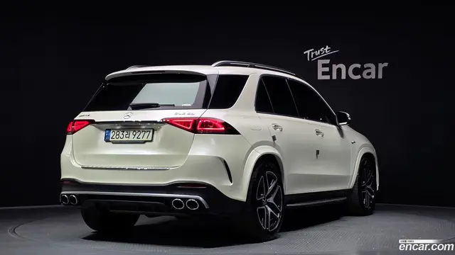 Main__Slider__Photo:GLE-Class Mercedes-Benz 2021.5-1