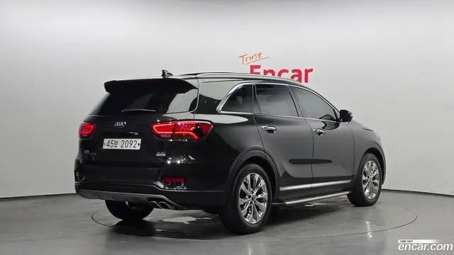 Main__Slider__Photo:Sorento Kia 2017.9-1