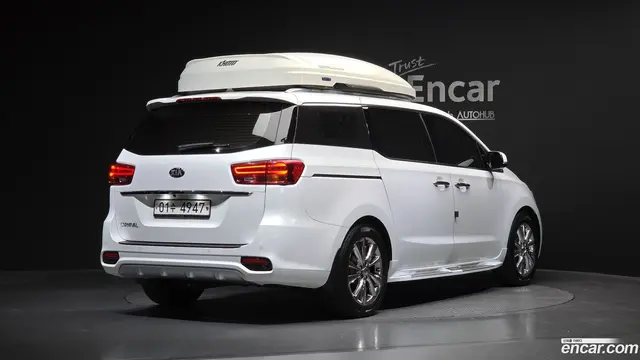 Main__Slider__Photo:Canival Kia 2018.6-1