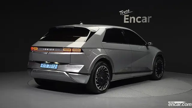 Main__Slider__Photo:Ioniq5 Hyundai 2022.3-1