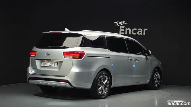 Main__Slider__Photo:Canival Kia 2016.1-1