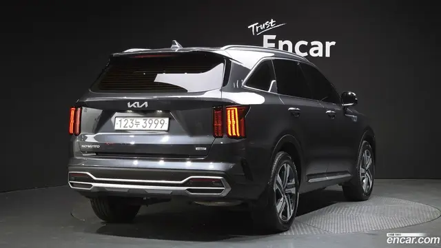 Main__Slider__Photo:Sorento Kia 2023.5-1