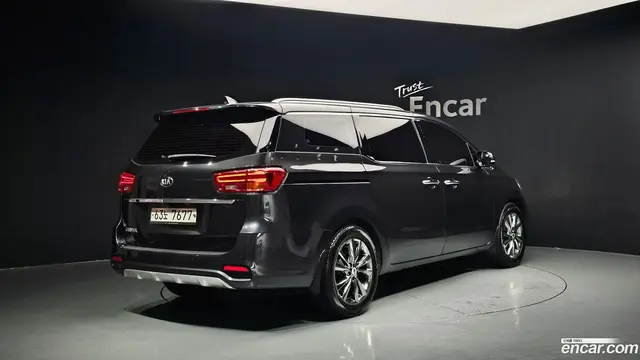 Main__Slider__Photo:Canival Kia 2018.10-1