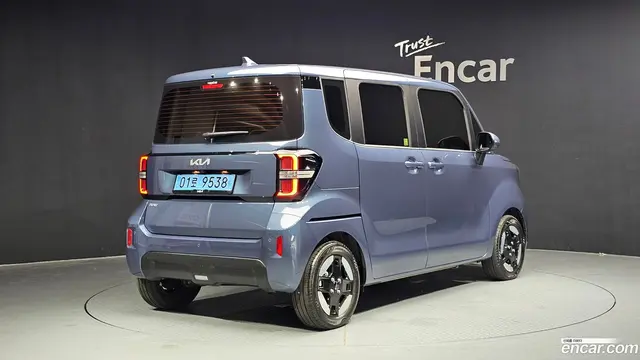 Main__Slider__Photo:RAY Kia 2025.4-1