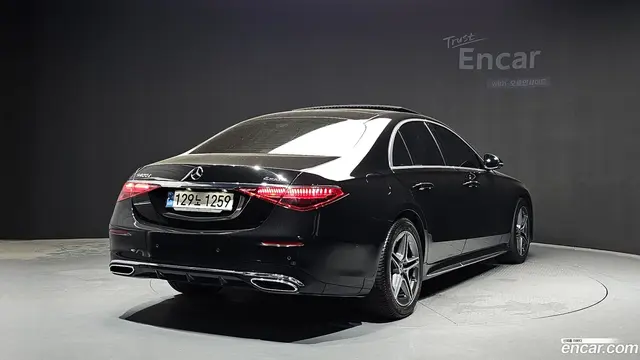 Main__Slider__Photo:S-Class Mercedes-Benz 2022.4-1