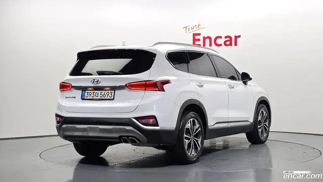Main__Slider__Photo:Santafe Hyundai 2019.8-1
