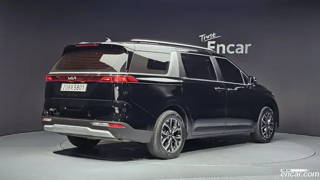 Main__Slider__Photo:Canival Kia 2022.4-1