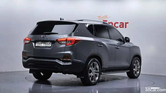Main__Slider__Photo:Rexton KG Mobility 2018.1-1