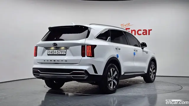Main__Slider__Photo:Sorento Kia 2020.5-1