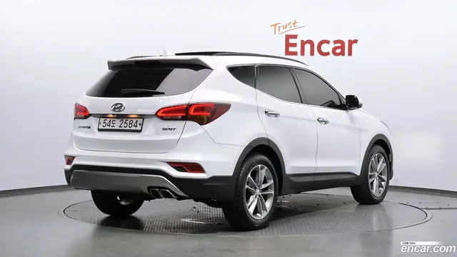 Main__Slider__Photo:Santafe Hyundai 2016.11-1