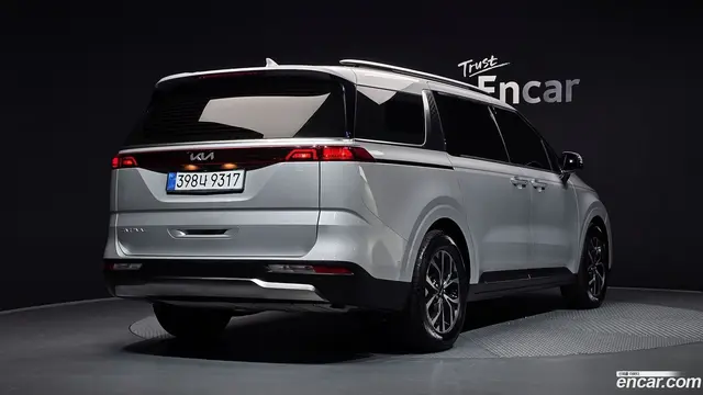 Main__Slider__Photo:Canival Kia 2022.0-1