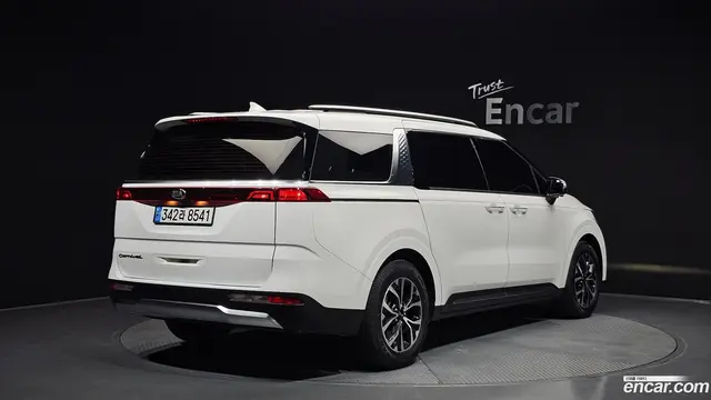 Main__Slider__Photo:Canival Kia 2021.2-1