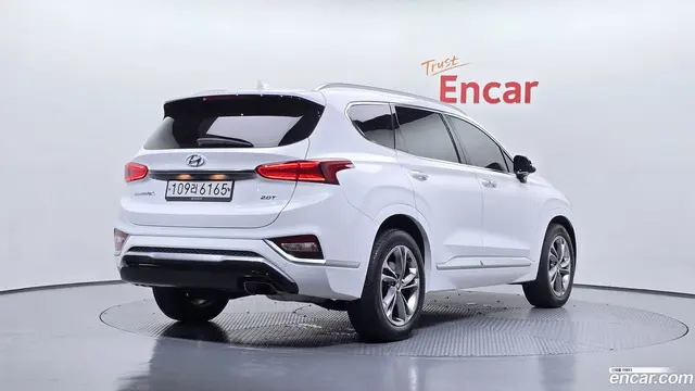 Main__Slider__Photo:Santafe Hyundai 2020.2-1