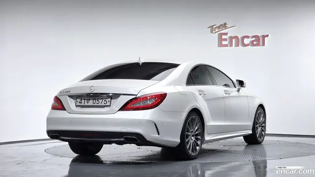 Main__Slider__Photo:CLS-Class Mercedes-Benz 2015.9-1