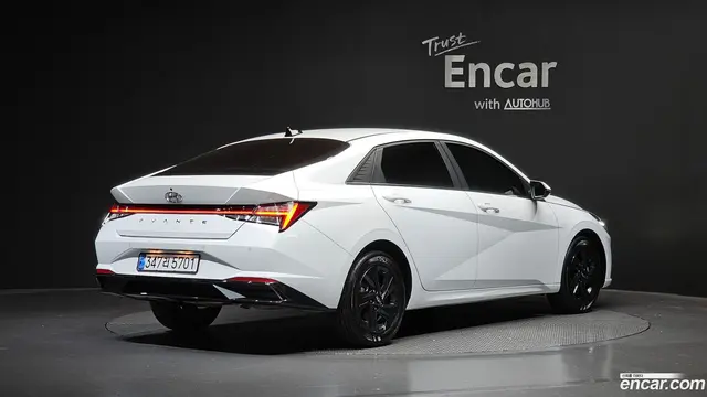 Main__Slider__Photo:AVANTE Hyundai 2022.5-1