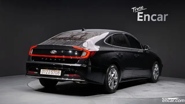 Main__Slider__Photo:Sonata Hyundai 2022.7-1