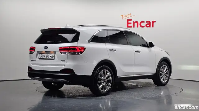 Main__Slider__Photo:Sorento Kia 2016.4-1