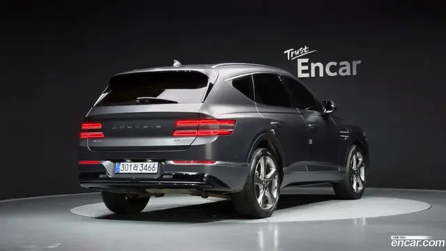 Main__Slider__Photo:GV80 Genesis 2022.3-1