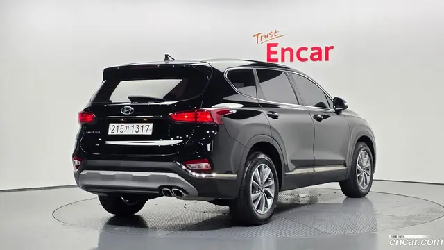Main__Slider__Photo:Santafe Hyundai 2020.4-1