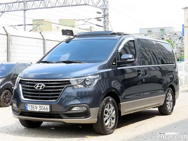 Main__Slider__Photo:Starex Hyundai 2018.2-1